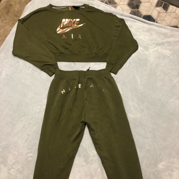 Nike Pants - Nike Sweat suit